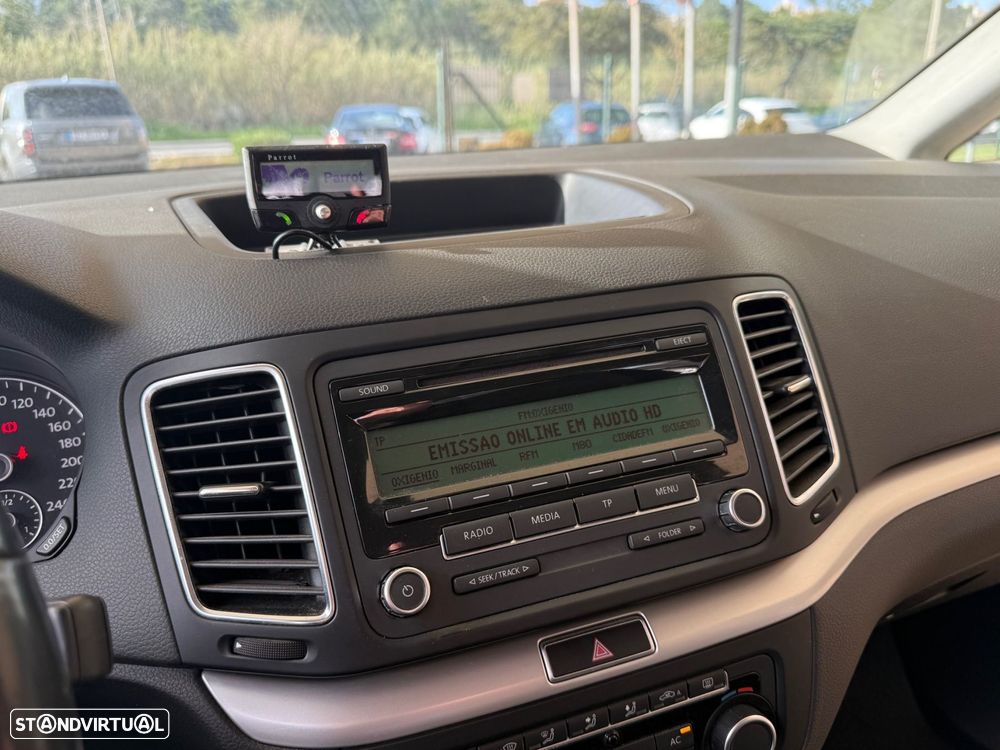 VW Sharan 2.0 TDi BlueMotion - 26