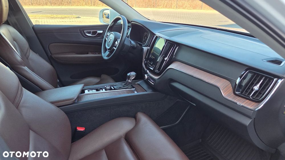 Volvo XC 60 T4 Inscription - 17