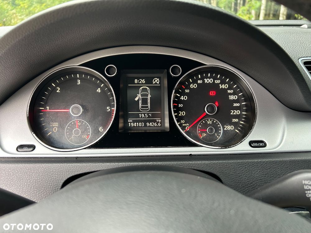 Volkswagen Passat - 7
