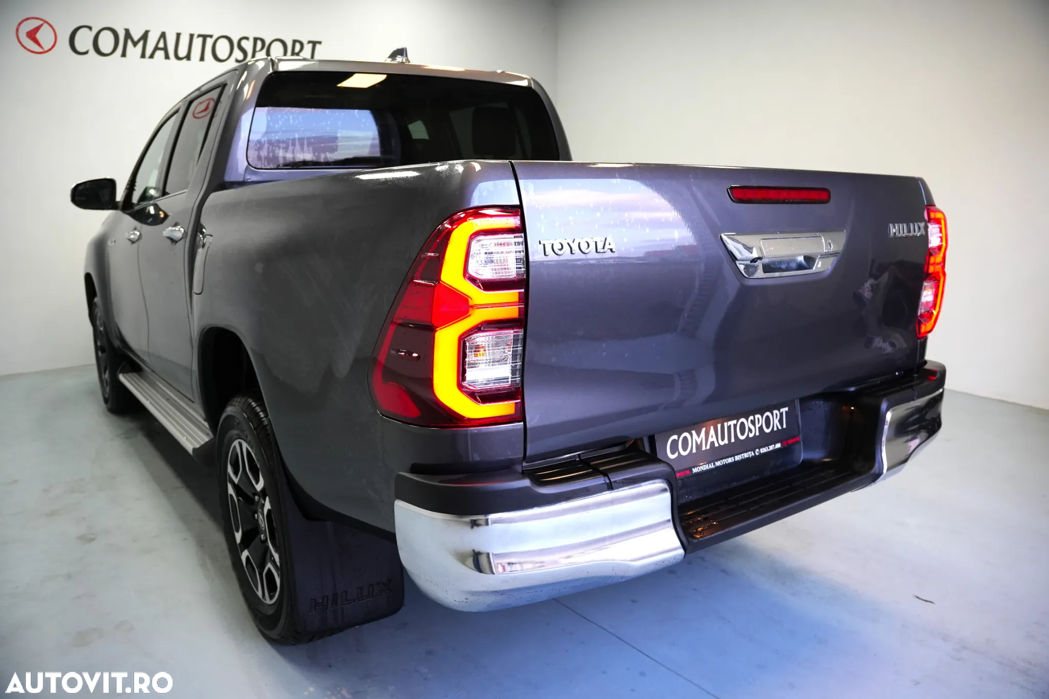 Toyota Hilux 2.4D 150CP 4x4 Double Cab AT Executive - 4