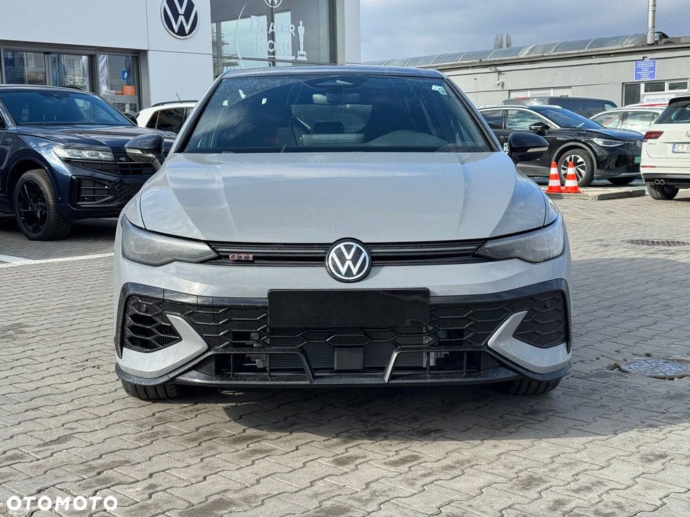 Volkswagen Golf - 4