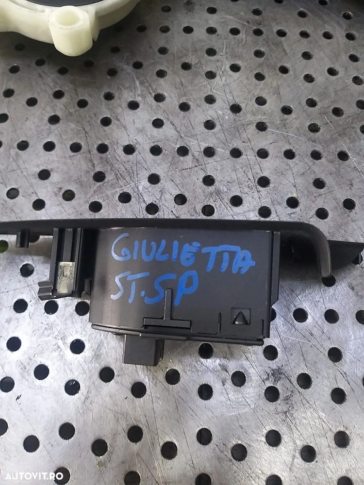 Buton geam electric stanga spate alfa romeo giulietta 940 156094789 - 2