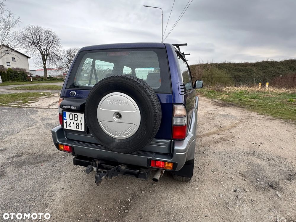 Toyota Land Cruiser - 7