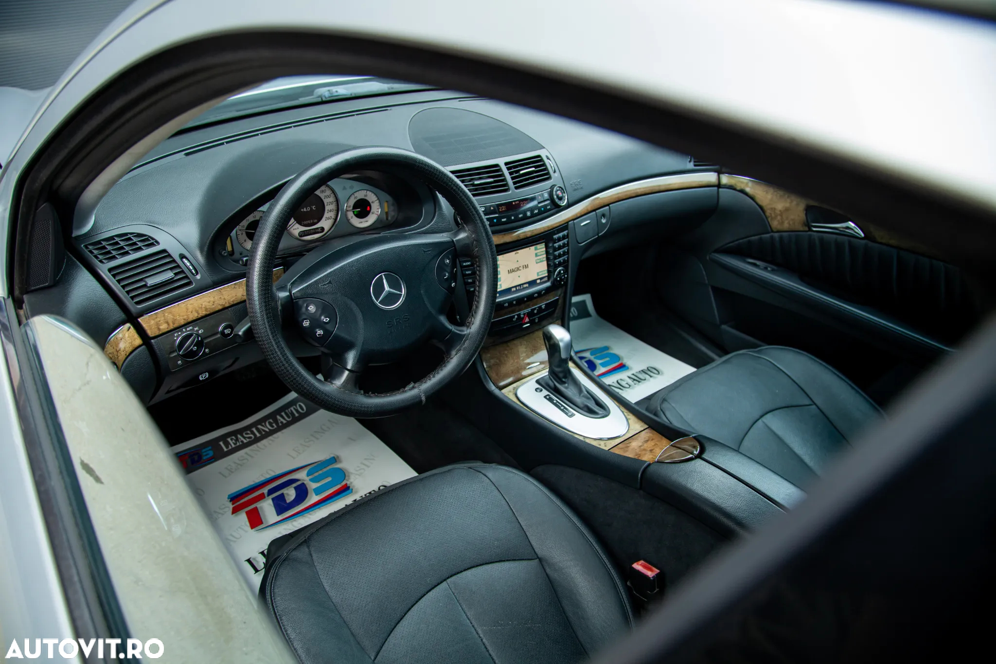 Mercedes-Benz E 320 T CDI 7G-TRONIC Avantgarde - 10