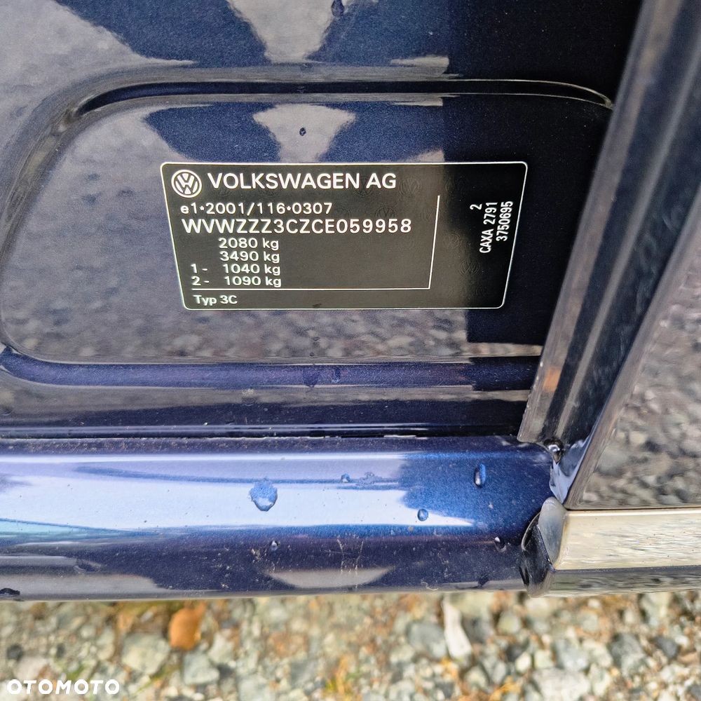 Volkswagen Passat 1.4 TSI BMT Comfortline - 17