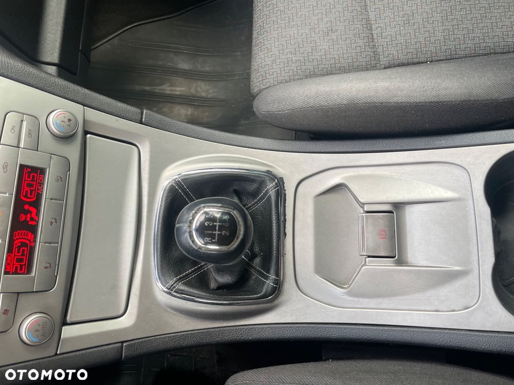 Ford S-Max 2.0 TDCi DPF Ambiente - 8