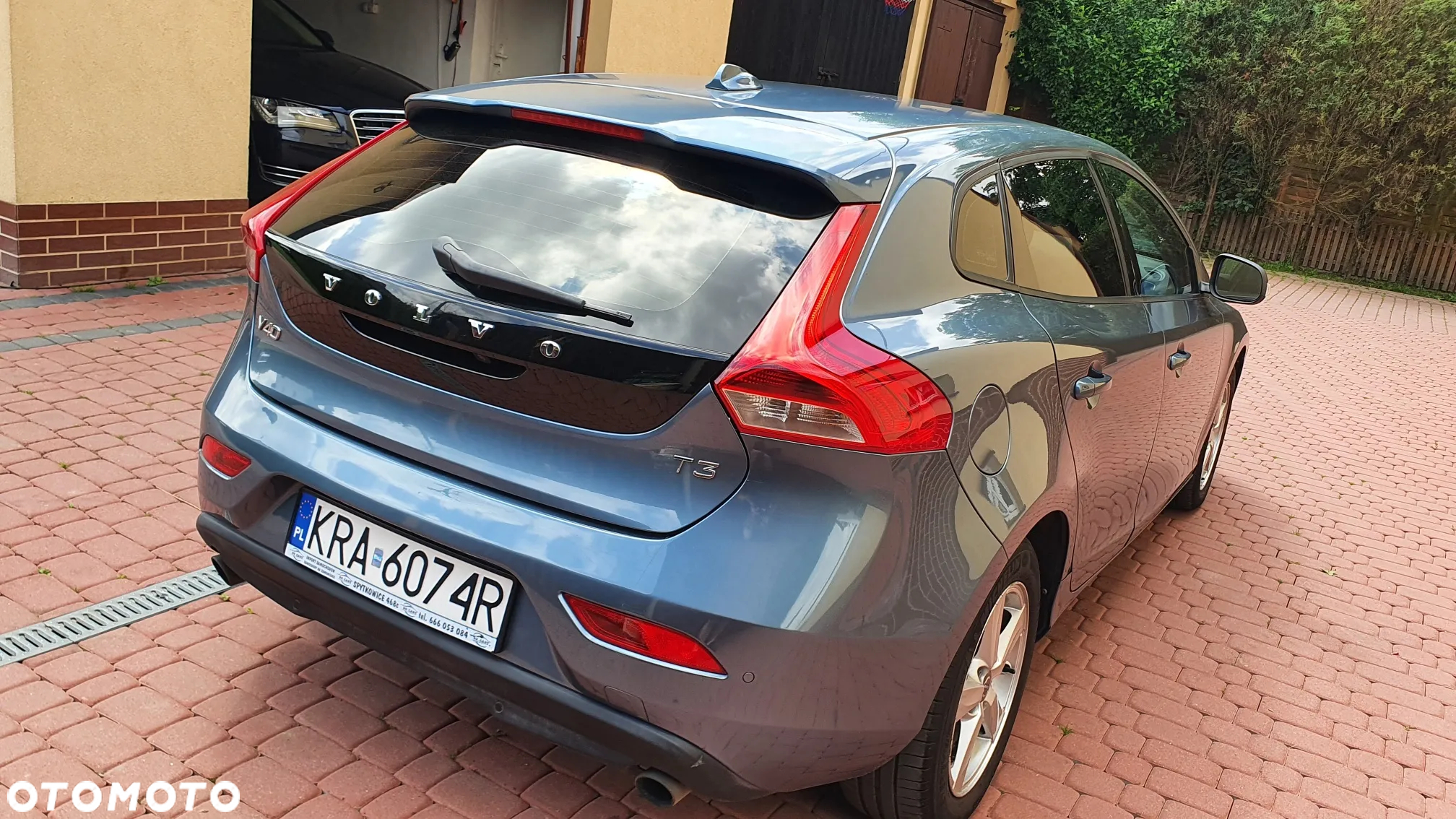 Volvo V40 T3 Momentum - 16