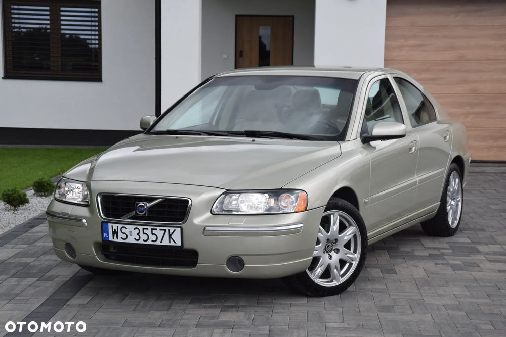 Volvo S60 - 1