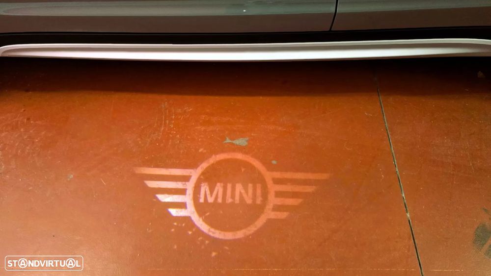MINI Countryman Cooper SE ALL4 Auto - 17