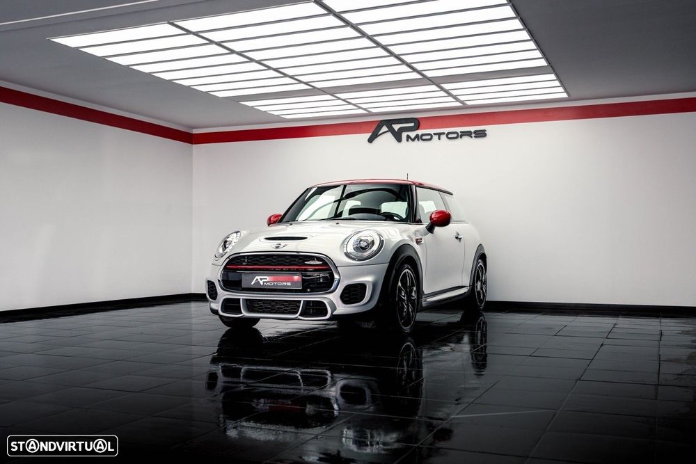 MINI 3 Portas John Cooper Works - 13