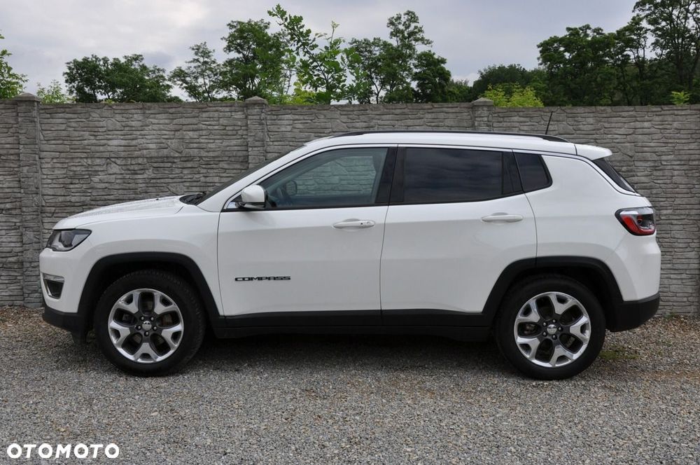 Jeep Compass - 2