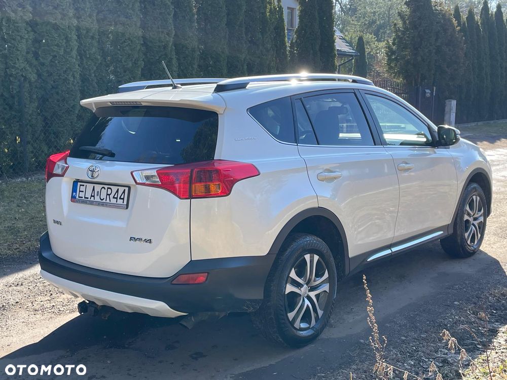 Toyota RAV4 - 8