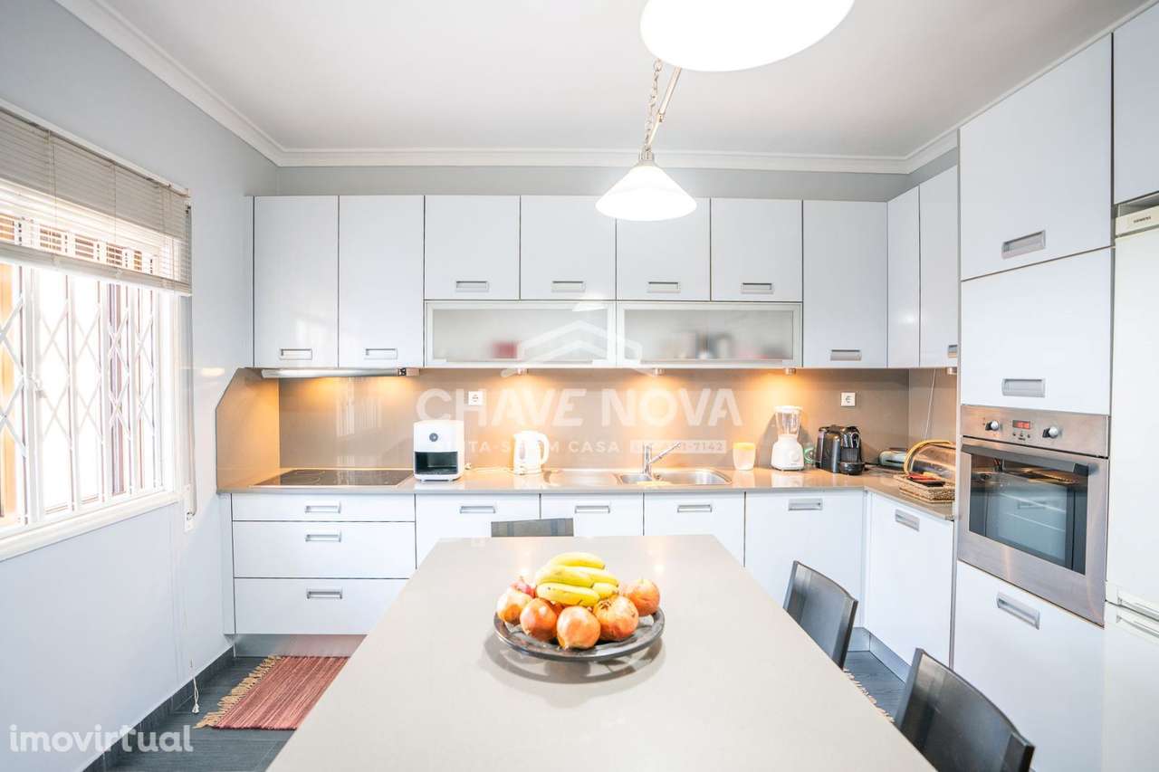 Moradia Geminada V4 c/ Garagem Box em Rio Tinto - Grande imagem: 4/24