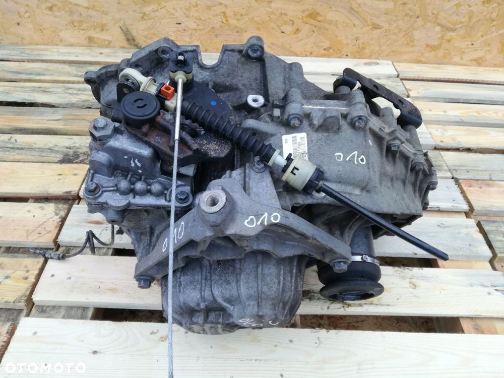 volvo v50 skrzynia biegów 766r 7002 aa manualna 2.4 diesel 180km 2008 - 5