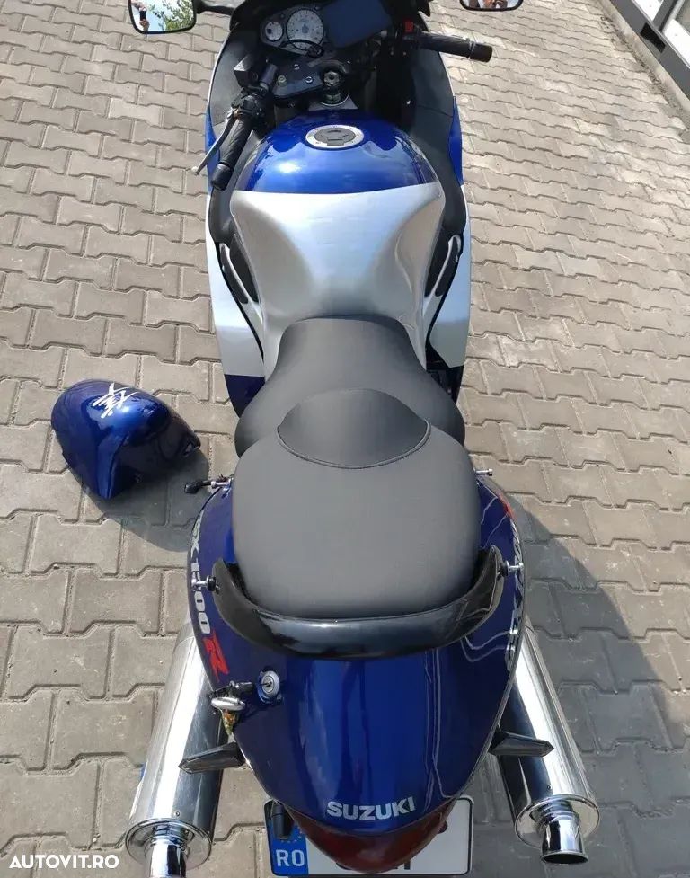 Suzuki GSX 1300R Hayabusa - 7