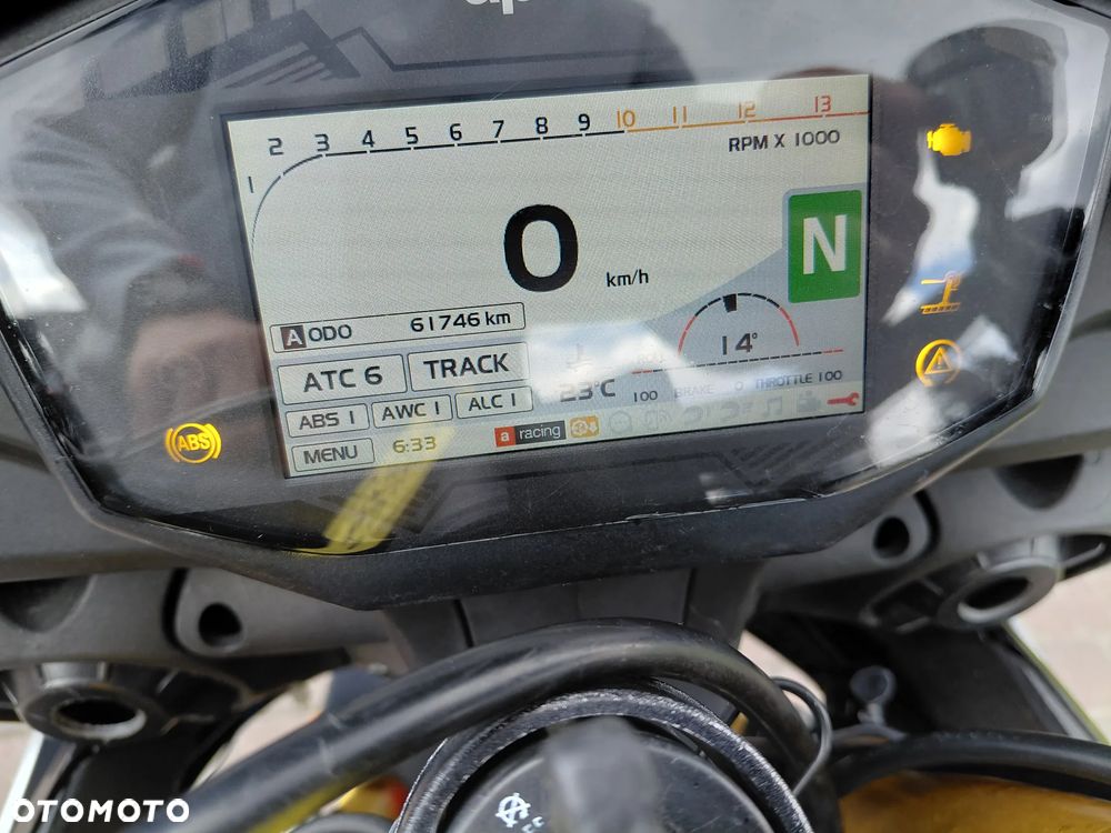 Aprilia Tuono - 15