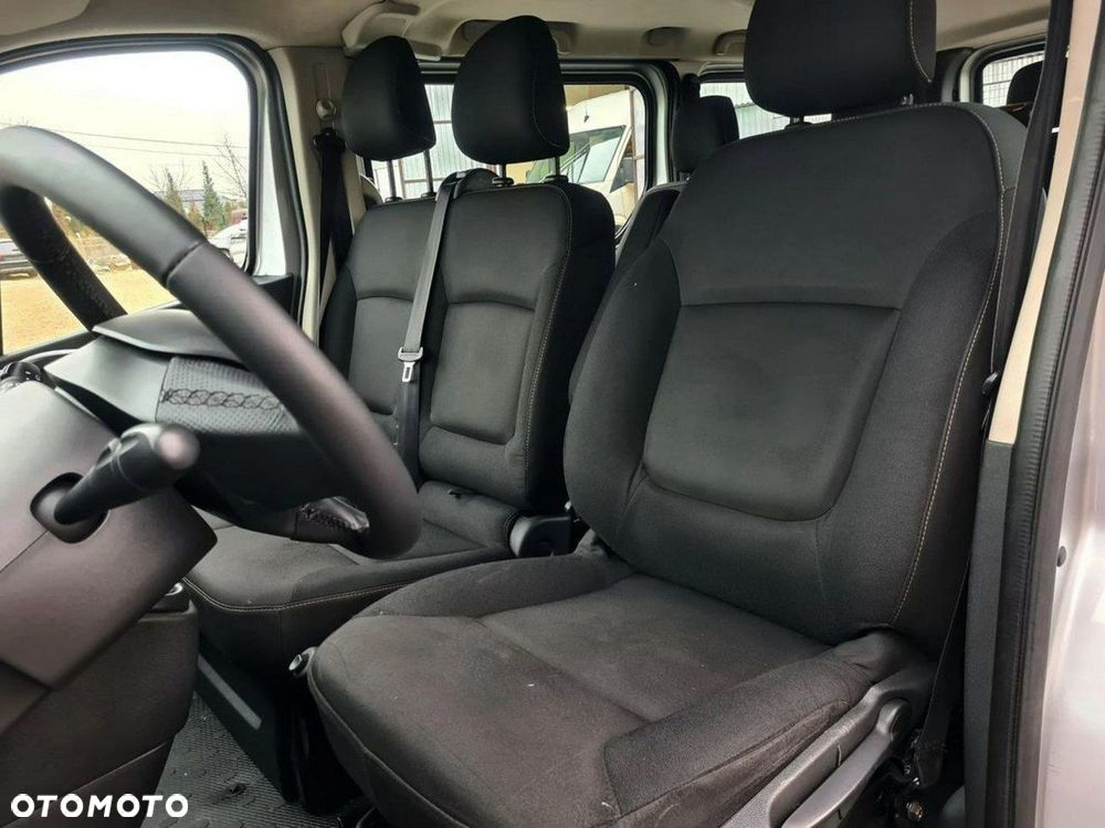Renault Trafic - 16