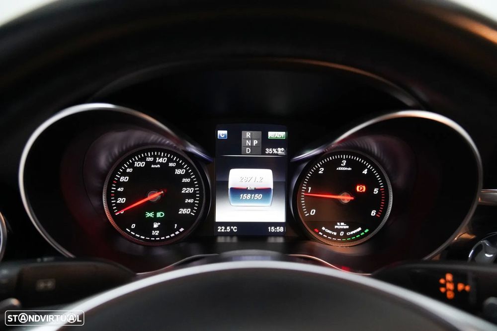 Mercedes-Benz C 300 BlueTEC Hybrid AMG Line - 10