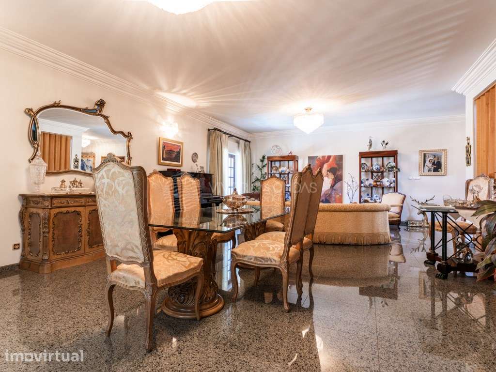 Magnífica Moradia Isolada de Luxo T6 com Vista para a Baía do Seixal - Grande imagem: 4/41