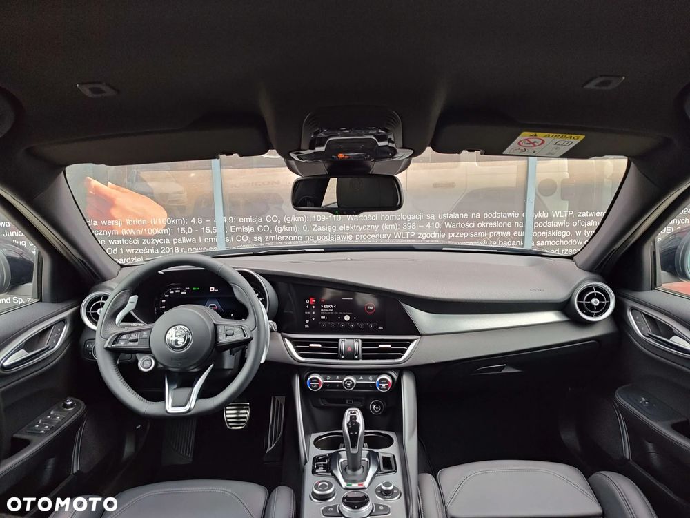 Alfa Romeo Giulia 2.0 Turbo Veloce Q4 - 13