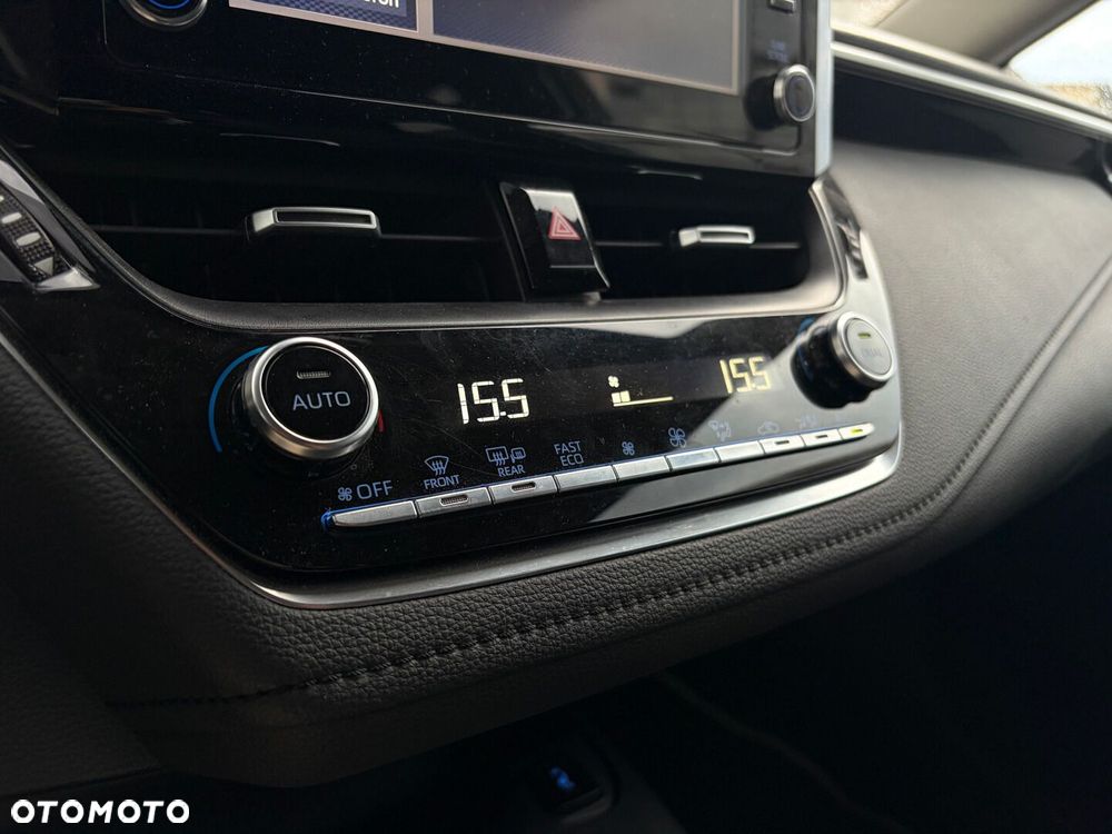 Toyota Corolla 1.8 Hybrid Comfort - 18