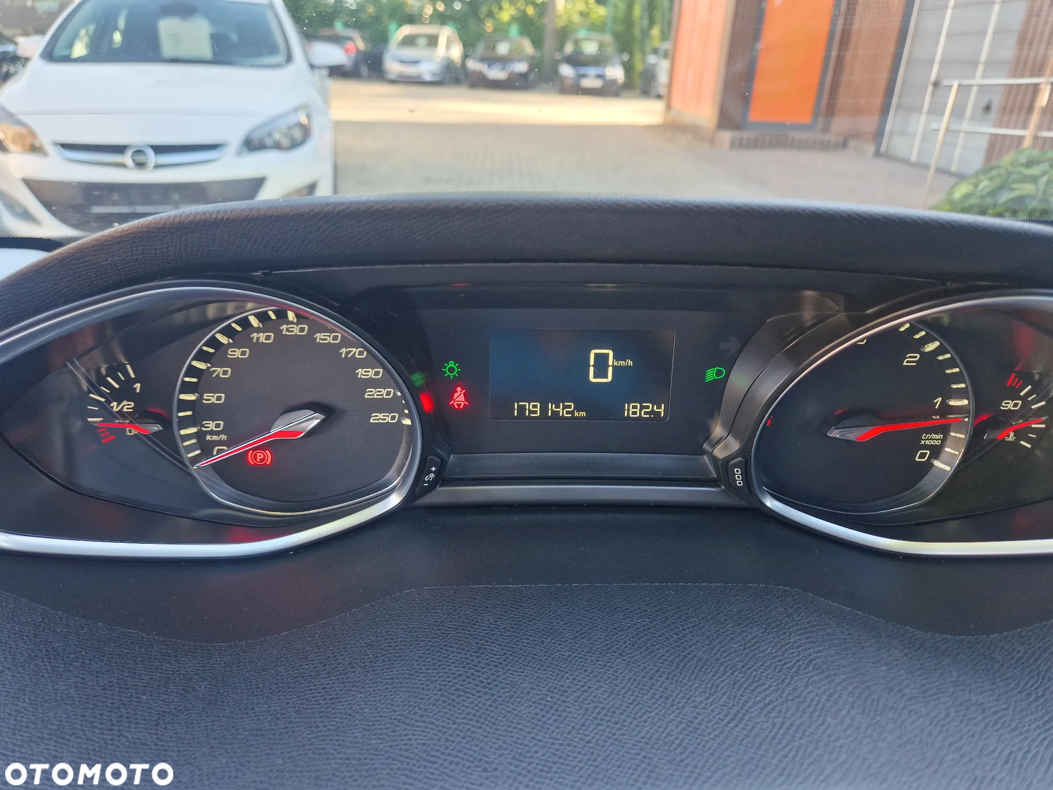 Peugeot 308 SW BlueHDi 120 Stop & Start Allure - 26