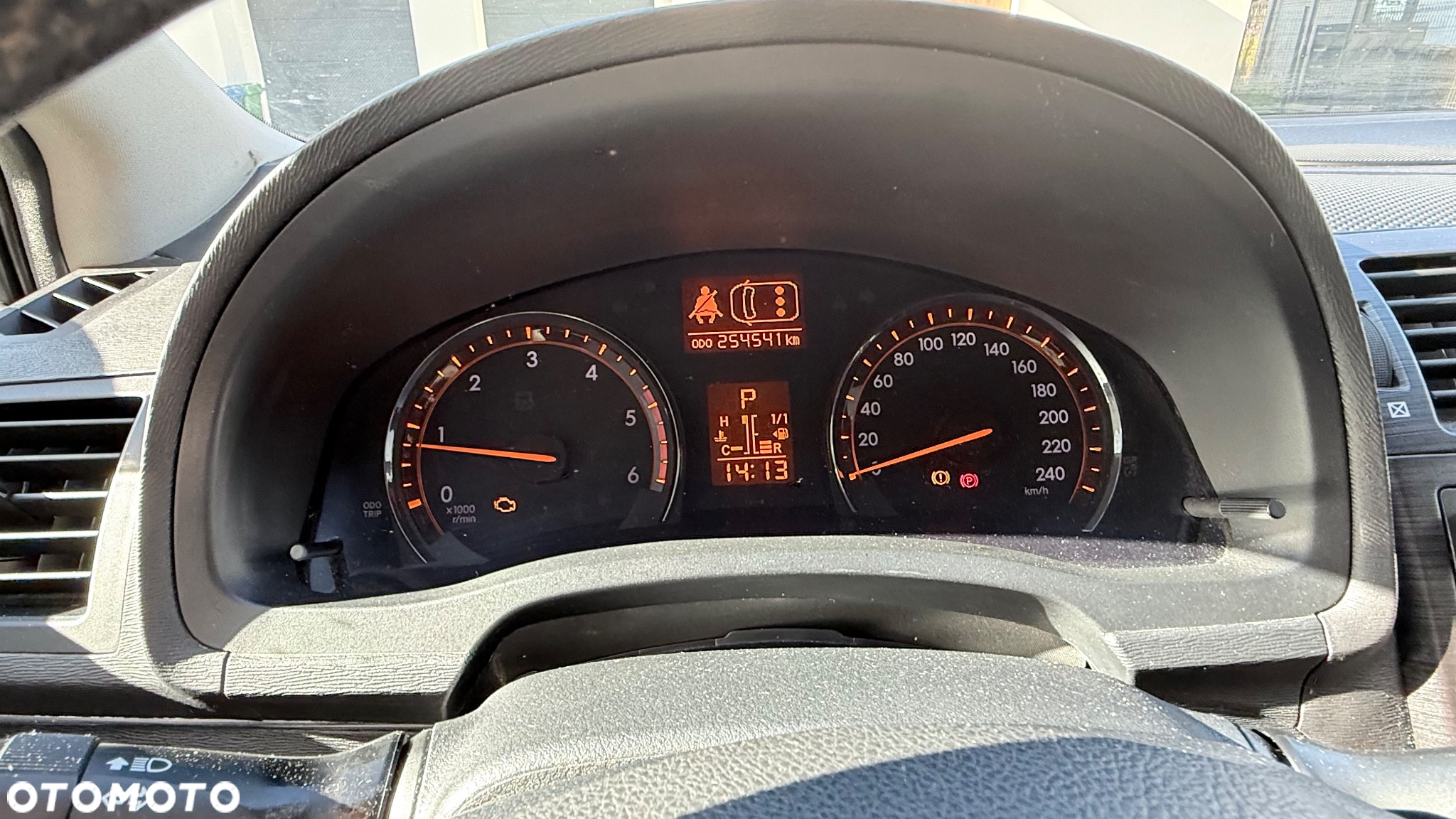 Toyota Avensis 2.2 D-CAT Style - 11