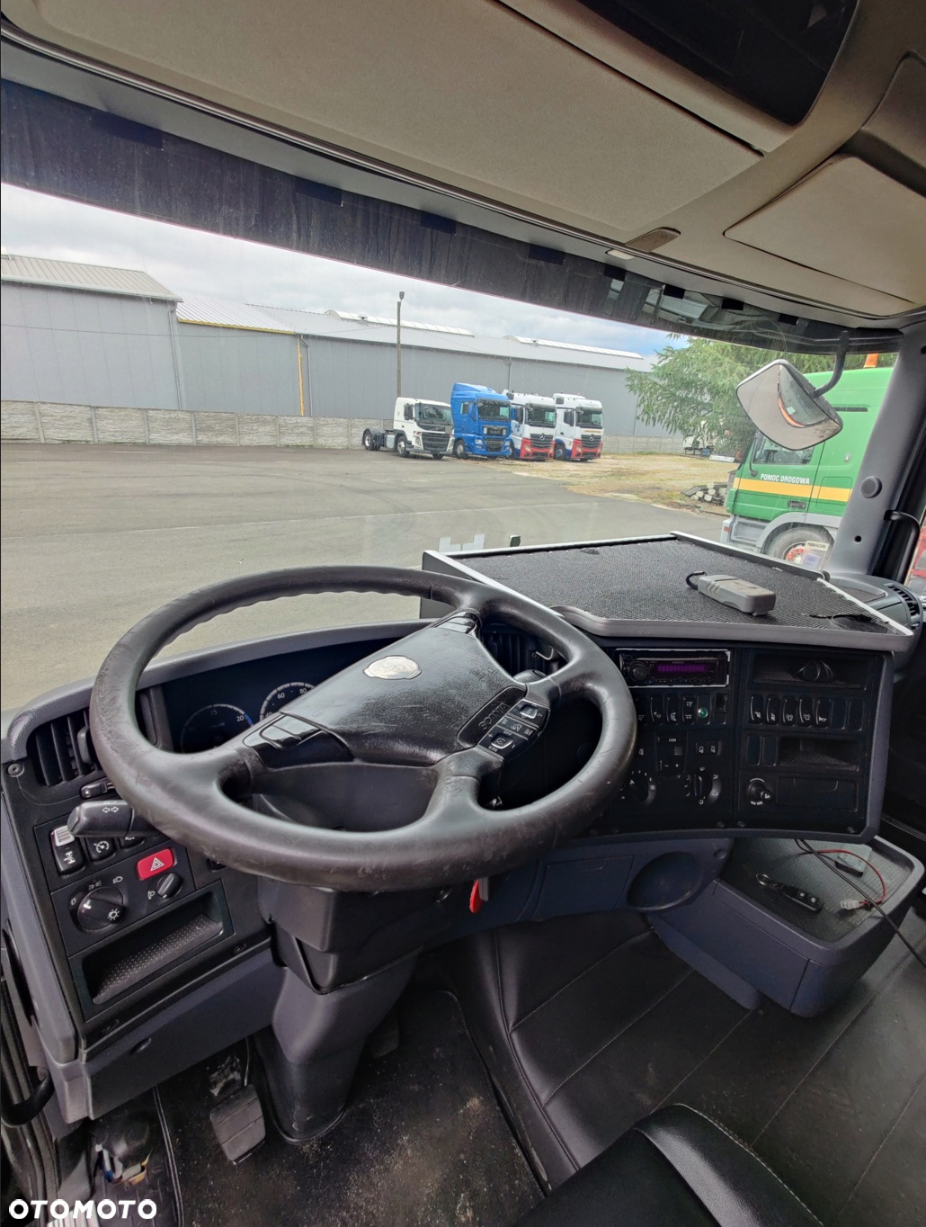 SCANIA R 420 KABINA HIGHLINE komplet - 10
