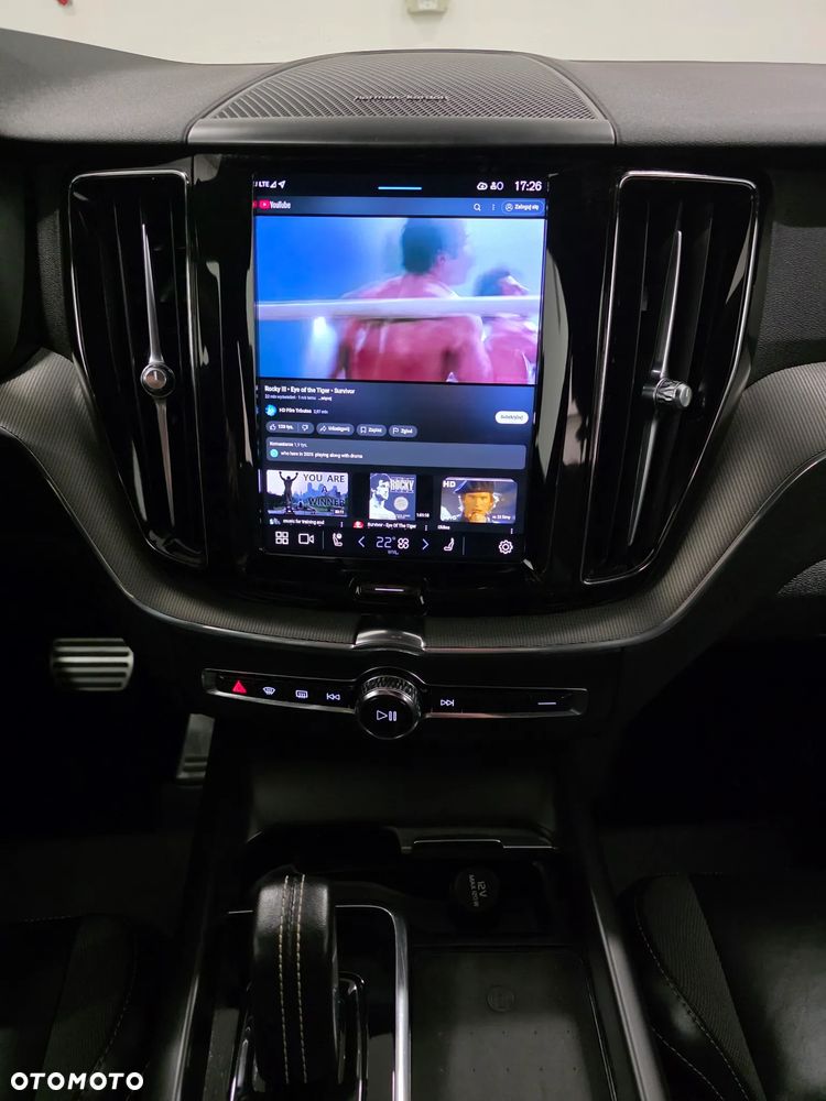 Volvo XC 60 B4 D AWD Plus Dark - 15