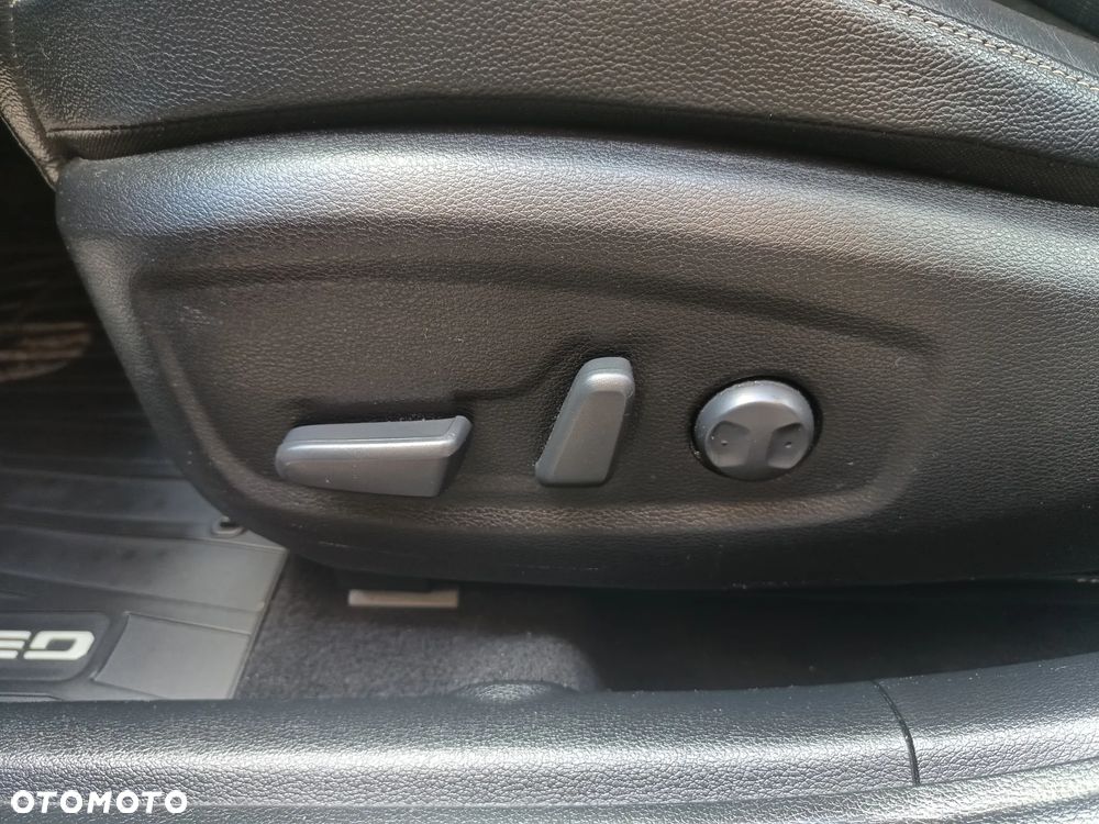 Kia XCeed 1.6 T-GDI L Business Line - 21