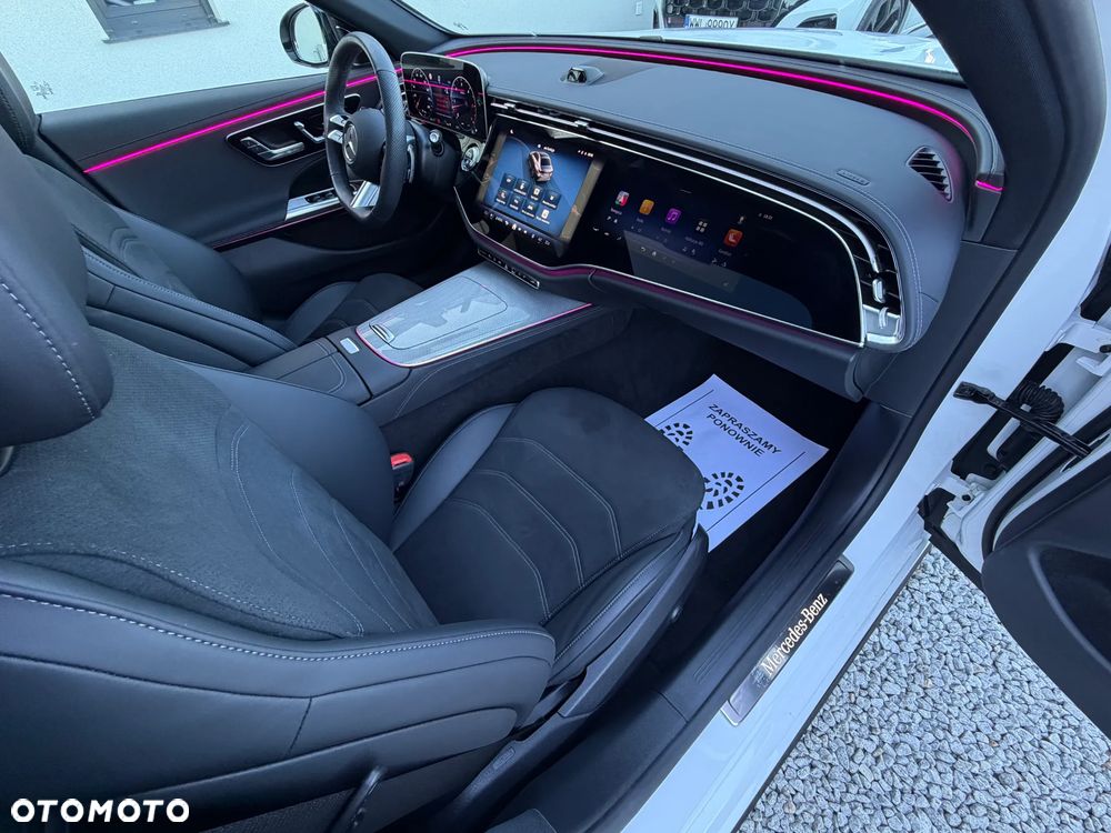Mercedes-Benz Klasa E 220 d 4Matic 9G-TRONIC - 33