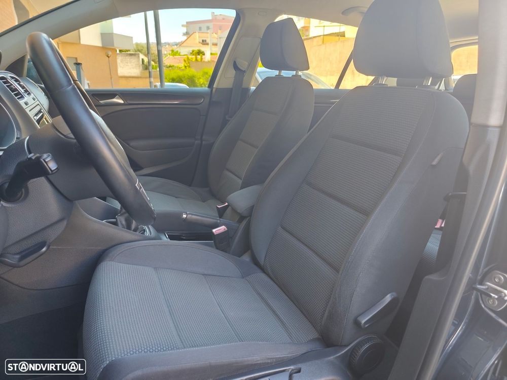 VW Golf 1.6 TDi Confortline - 7