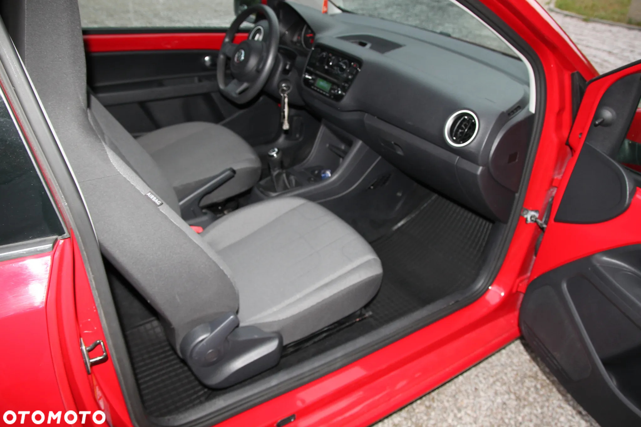 Volkswagen up! 1.0 move - 12