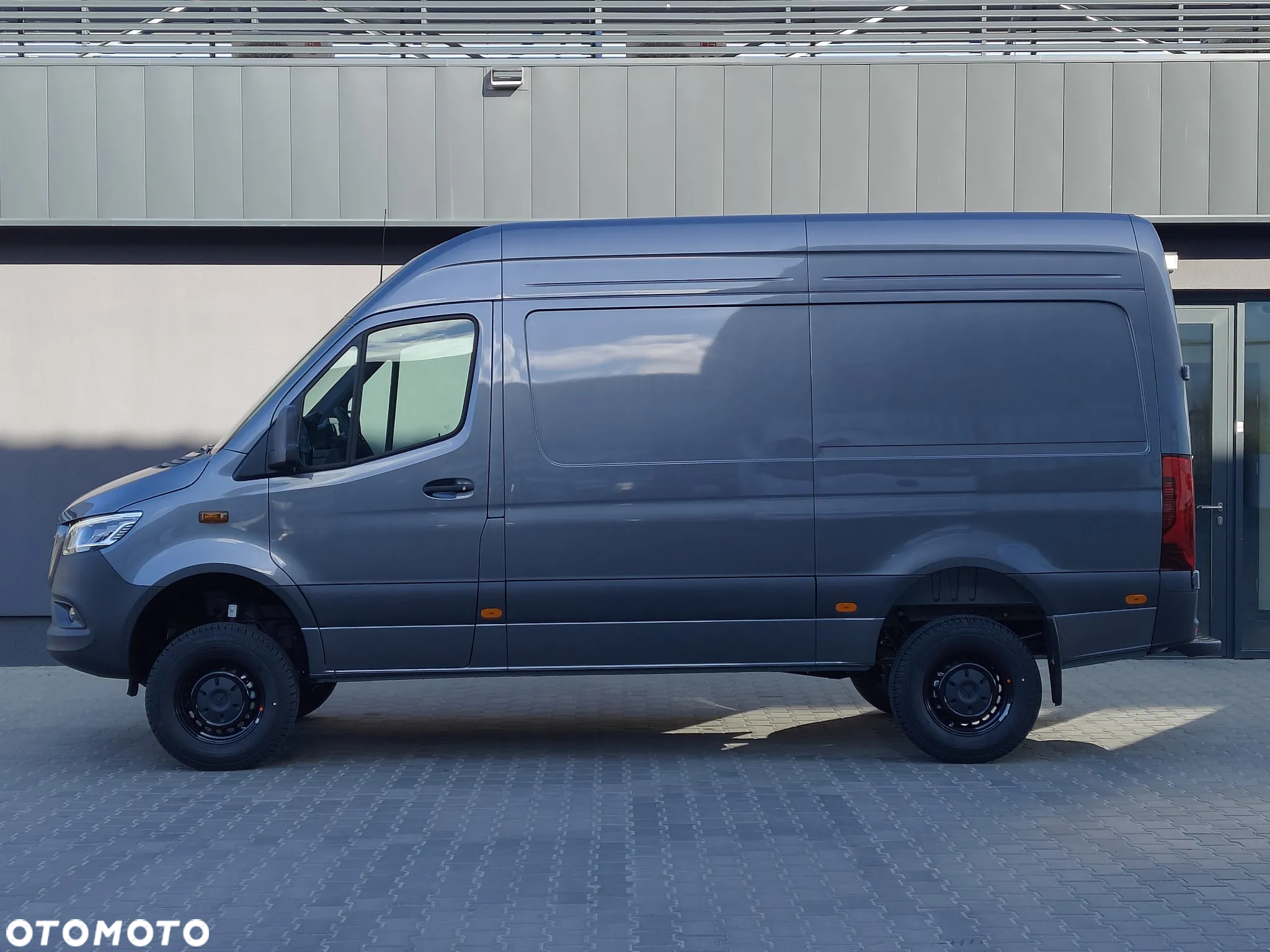 Mercedes-Benz Sprinter 319 CDI 4x4 - 6