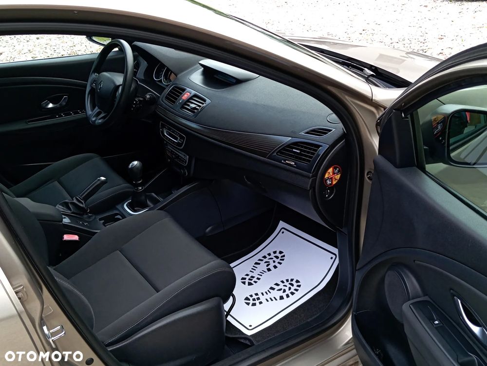 Renault Megane 1.6 16V 110 LIMITED - 18