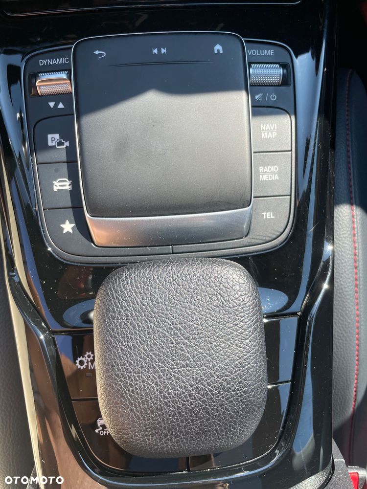Mercedes-Benz CLA - 23