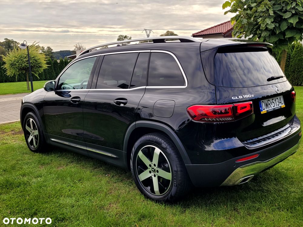 Mercedes-Benz GLB 180 d Progressive 8G-DCT - 4