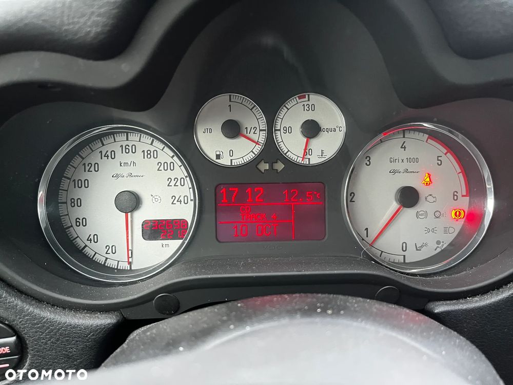 Alfa Romeo 147 1.9 JTD Distinctive - 11