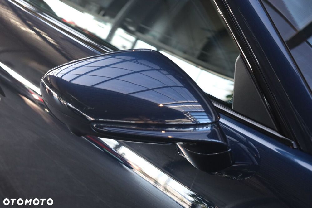Porsche 911 Carrera 4S - 23