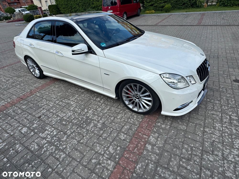 Mercedes-Benz Klasa E 350 CDI BlueEff Avantgarde - 29