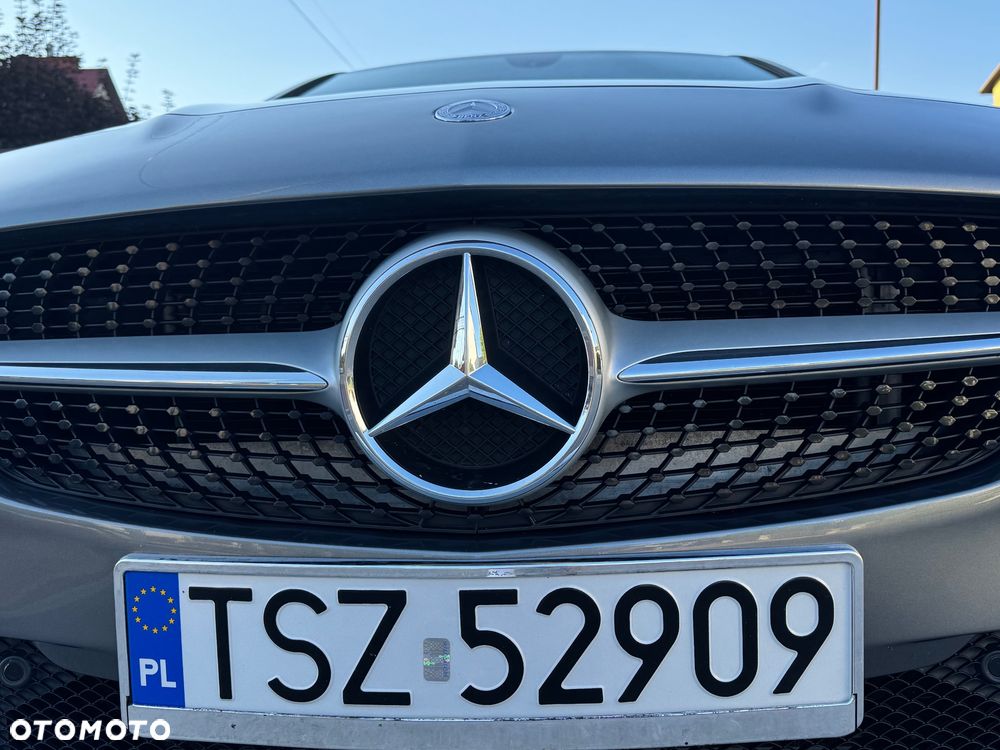 Mercedes-Benz CLA 180 - 4