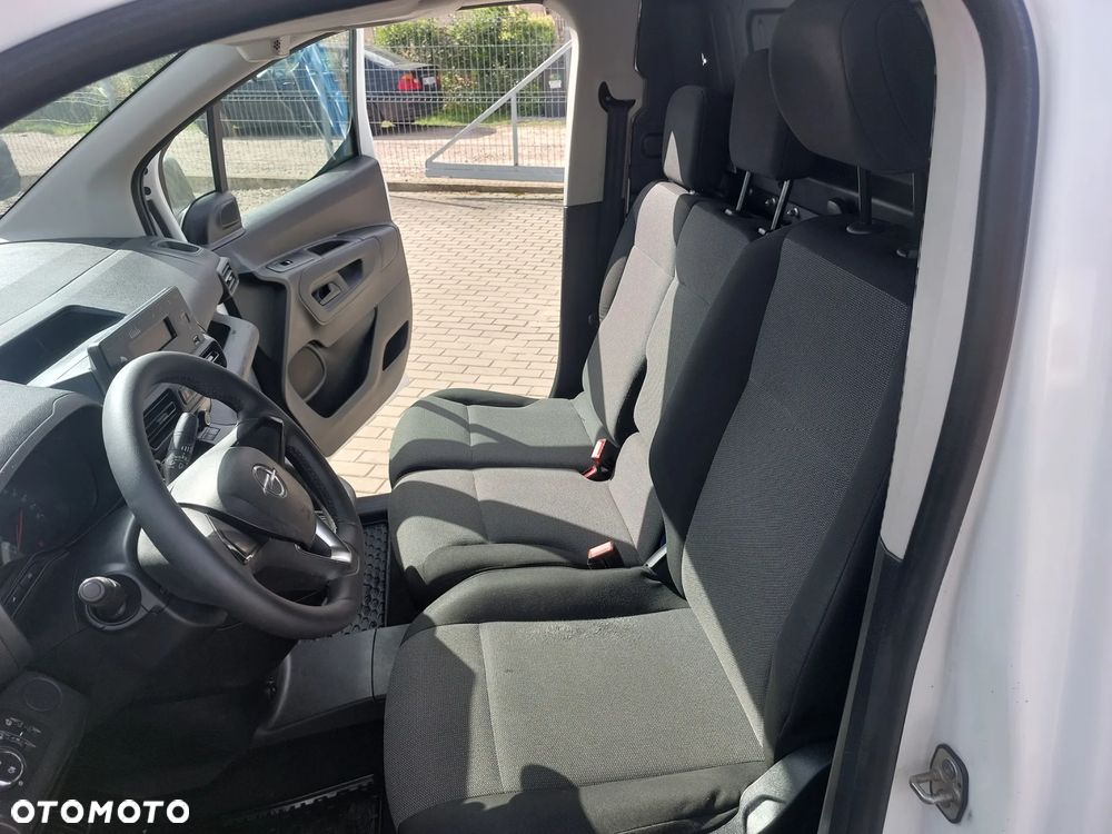 Opel Combo - 12