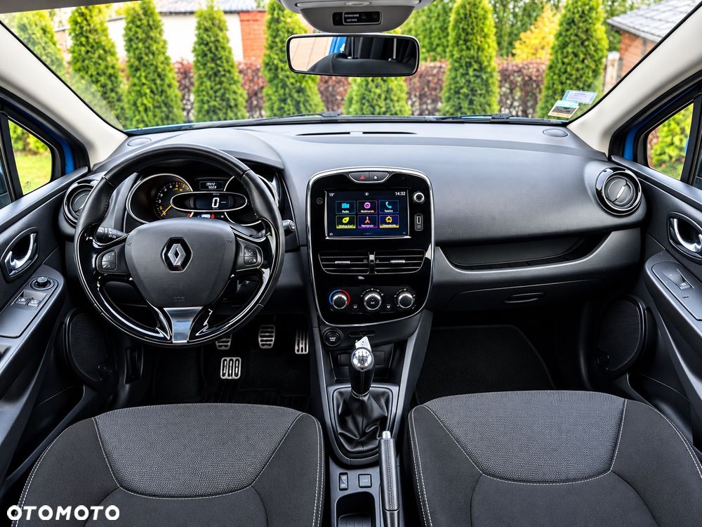 Renault Clio - 17