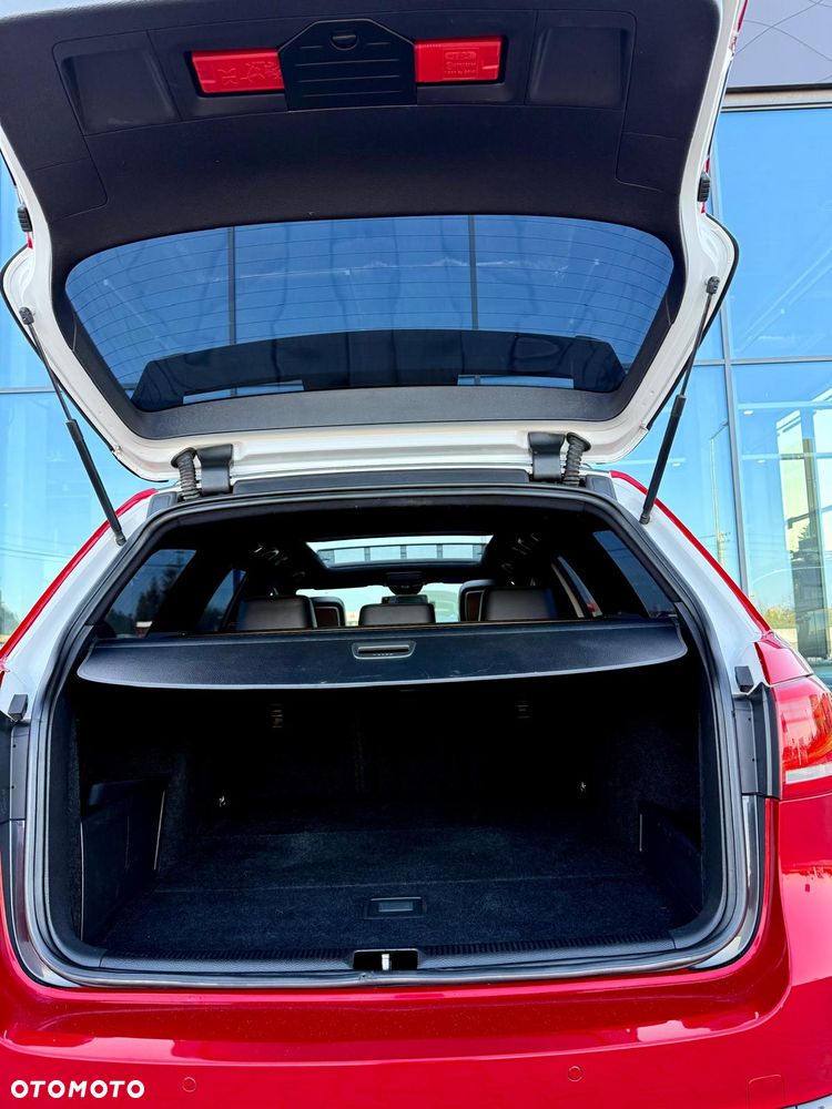 Volkswagen Passat 2.0 TDI DSG BlueMotion Technology R-Line - 14