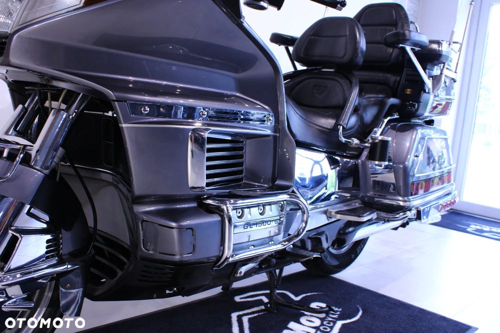Honda GL - 33