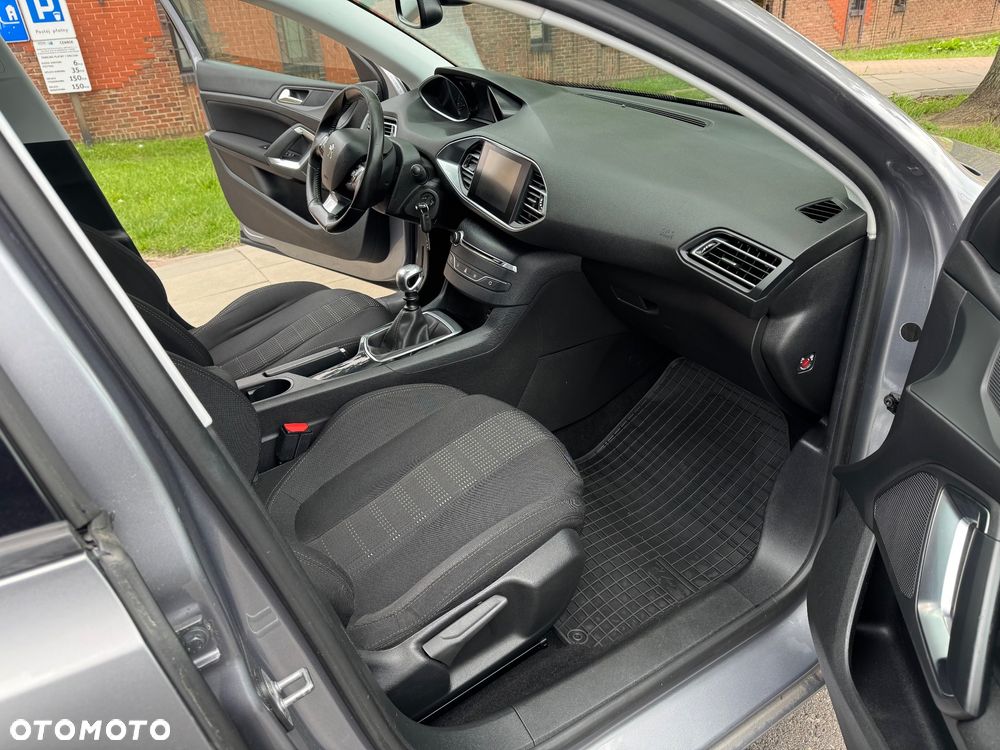 Peugeot 308 - 11