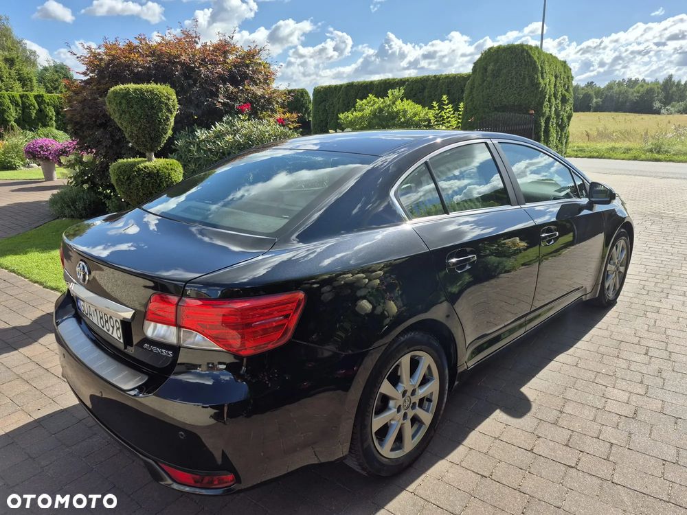 Toyota Avensis 2.2 D-4D Prestige - 4