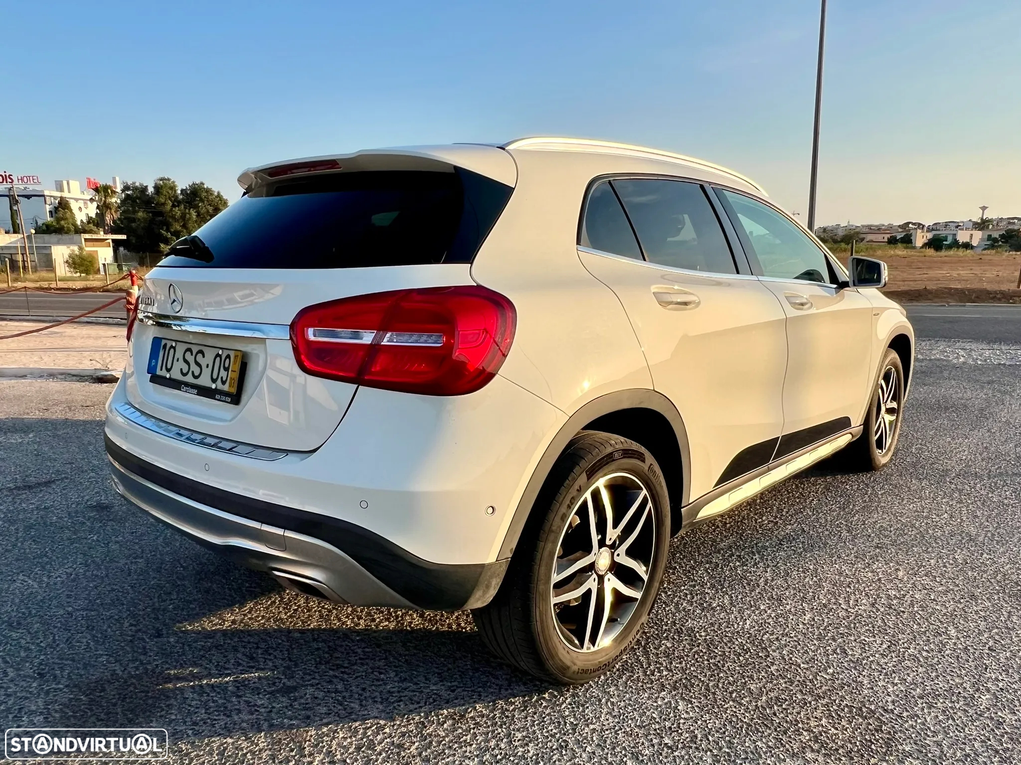 Mercedes-Benz GLA 180 CDi - 9