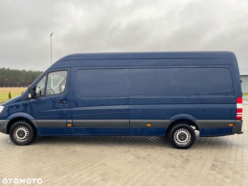 Mercedes-Benz Sprinter - 10