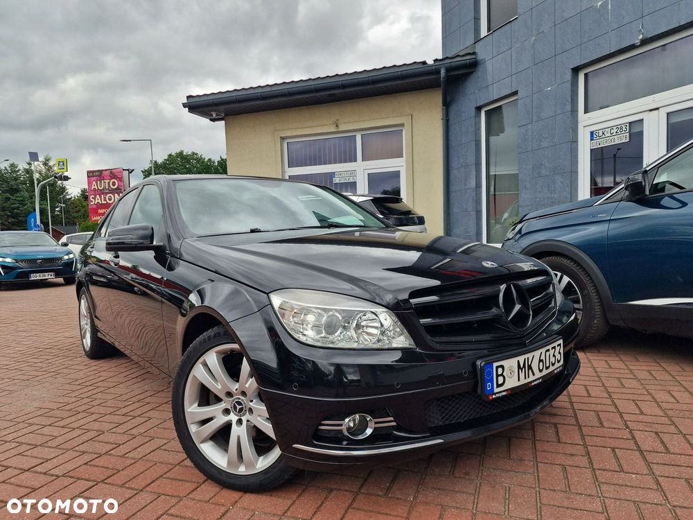 Mercedes-Benz Klasa C 180 BlueEFFICIENCY 7G-TRONIC Avantgarde - 12